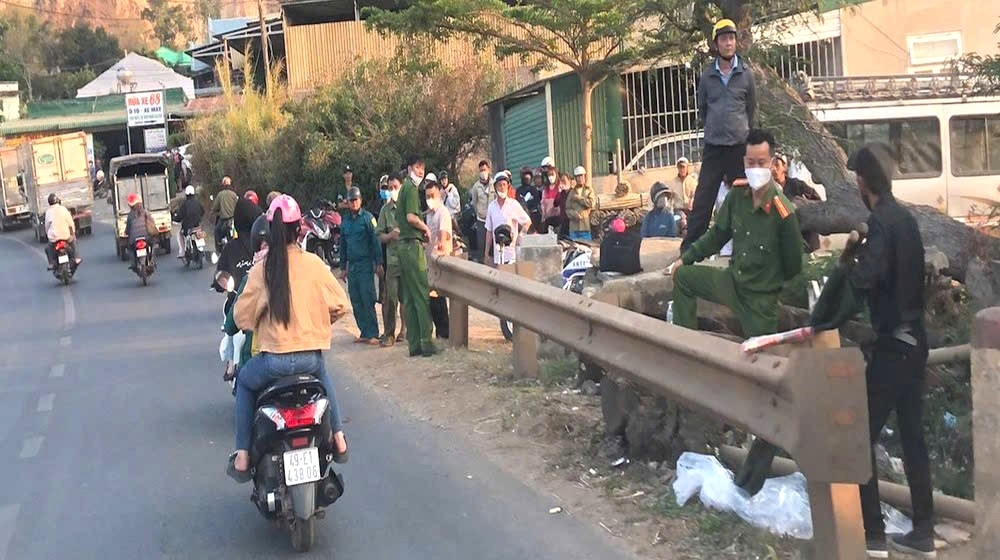 Phát hiện thi thể người đàn ông dưới gầm cầu ở Lâm Đồng